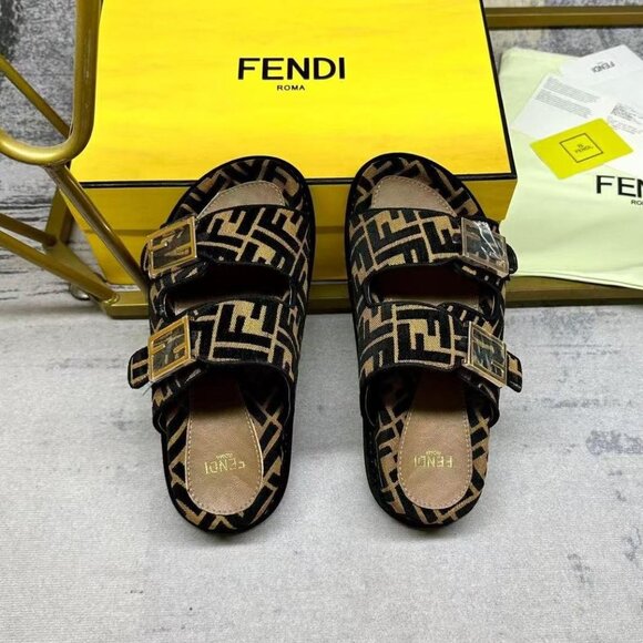 Fendi Classic Double F Slippers🍩 - Picture 5 of 5